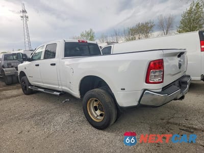 Drugie zdjęcie samochodu z przodu: 2022 RAM 3500 TRADESMAN VIN:3C63RRGL9NG135415 - miniatura