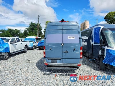 Zdjęcie 6 z 12 samochodu: 2018 MERCEDES BENZ SPRINTER 2500 DELIVERY VAN VIN:WD3PE7CDXJP622339 - miniatura