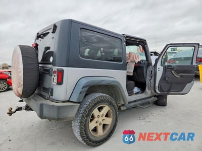 Trzecie zdjęcie samochodu z tyłu: 2015 JEEP WRANGLER SPORT VIN:1C4GJWAG9FL706711 - miniatura