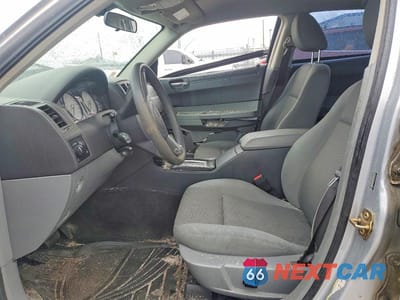 Zdjęcie 7 z 13 samochodu: 2005 CHRYSLER 300 TOURING VIN:2C3JA53G35H678613 - miniatura