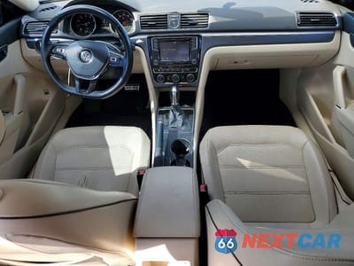 Zdjęcie 8 z 13 samochodu: 2017 VOLKSWAGEN PASSAT R-LINE VIN:1VWDT7A36HC006130 - miniatura
