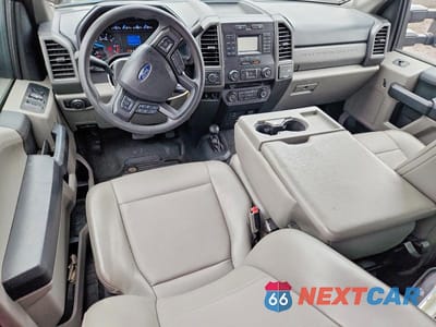 Zdjęcie 8 z 13 samochodu: 2017 FORD F250 SUPER DUTY VIN:1FT7X2B68HEB66840 - miniatura