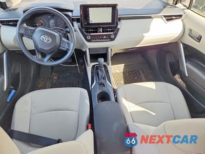 Zdjęcie 8 z 12 samochodu: 2023 TOYOTA COROLLA CROSS L VIN:7MUAAAAG5PV062686 - miniatura