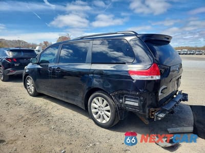 Drugie zdjęcie samochodu z przodu: 2013 TOYOTA SIENNA LE VIN:5TDJK3DC0DS063073 - miniatura
