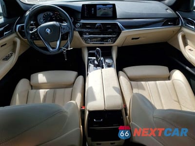 Zdjęcie 8 z 12 samochodu: 2017 BMW 530 XI VIN:WBAJA7C35HG904815 - miniatura