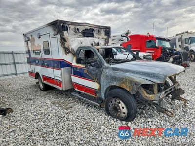 Czwarte zdjęcie samochodu z boku: 2014 RAM 4500 AMBULANCE VIN:3C7WRLCL0EG160974 - miniatura