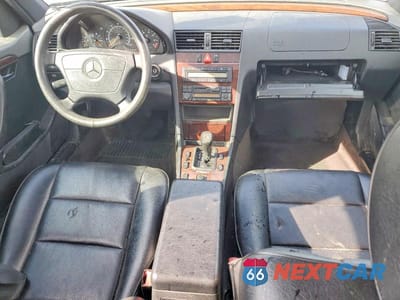Zdjęcie 8 z 13 samochodu: 1997 MERCEDES-BENZ C 280 VIN:WDBHA28EXVF478814 - miniatura