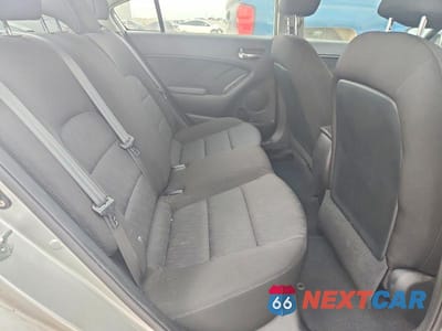 Zdjęcie 10 z 12 samochodu: 2014 KIA FORTE LX VIN:KNAFK4A65E5241087 - miniatura