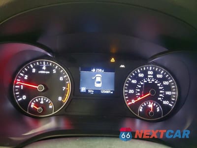 Zdjęcie 9 z 12 samochodu: 2019 KIA OPTIMA LX VIN:5XXGT4L3XKG290235 - miniatura