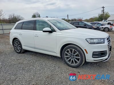 Czwarte zdjęcie samochodu z boku: 2018 AUDI Q7 PREMIUM PLUS VIN:WA1LAAF71JD042296 - miniatura