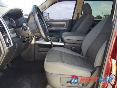 Zdjęcie 7 z 11 samochodu: 2017 RAM 2500 SLT VIN:3C6UR4DL2HG561043 - miniatura