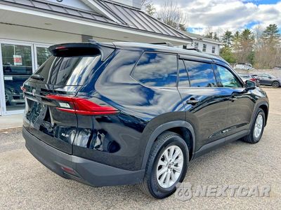 Czwarte zdjęcie samochodu z boku: 2024 TOYOTA GRAND HIGHLANDER HYBRID XLE VIN:5TDACAB5XRS005369 - miniatura