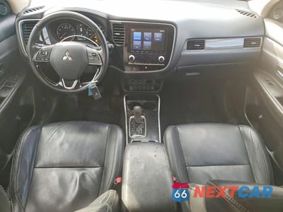 Zdjęcie 8 z 12 samochodu: 2020 MITSUBISHI OUTLANDER SE VIN:JA4AD3A38LZ028349 - miniatura