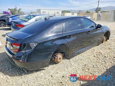 Trzecie zdjęcie samochodu z tyłu: 2018 HONDA ACCORD SPORT VIN:1HGCV2F36JA014686 - miniatura