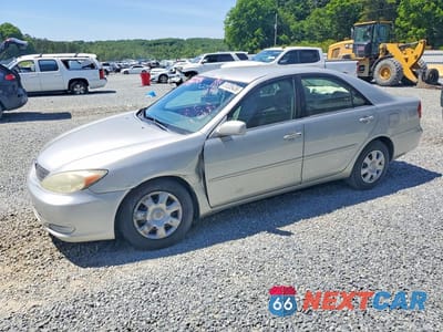 2004 TOYOTA CAMRY LE 4T1BE32K64U899421 - główne zdjęcie licytacji z USA - miniatura