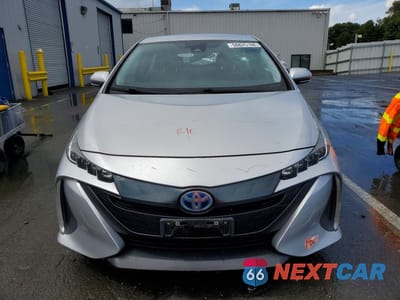 Piąte zdjęcie samochodu w środku: 2017 TOYOTA PRIUS PRIME PREMIUM VIN:JTDKARFP1H3040273 - miniatura
