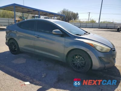Czwarte zdjęcie samochodu z boku: 2014 HYUNDAI ELANTRA SE VIN:5NPDH4AE3EH511949 - miniatura