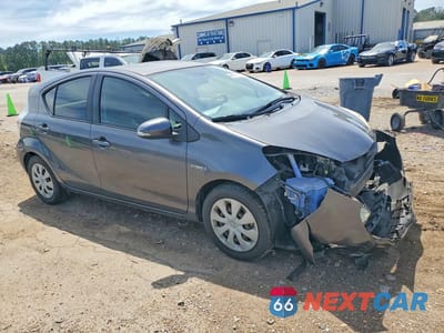 Czwarte zdjęcie samochodu z boku: 2012 TOYOTA PRIUS C TWO VIN:JTDKDTB3XC1020003 - miniatura
