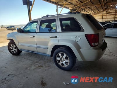 Drugie zdjęcie samochodu z przodu: 2010 JEEP GRAND CHEROKEE LAREDO VIN:1J4PR4GK3AC130688 - miniatura