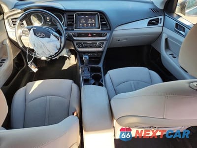 Zdjęcie 8 z 12 samochodu: 2018 HYUNDAI SONATA SEL VIN:5NPE34AF6JH645988 - miniatura