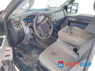 Zdjęcie 8 z 12 samochodu: 2013 FORD F250 SUPER DUTY UTILITY / SERVICE TRUCK VIN:1FT7X2B62DEB62356 - miniatura