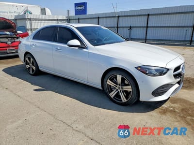 Czwarte zdjęcie samochodu z boku: 2023 MERCEDES-BENZ C 300 VIN:W1KAF4GB7PR149504 - miniatura