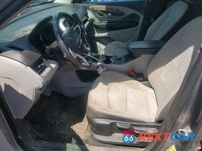 Zdjęcie 7 z 13 samochodu: 2020 GMC TERRAIN SLE VIN:3GKALMEV8LL247589 - miniatura