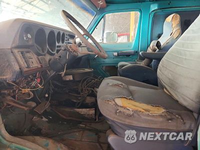 Zdjęcie 7 z 13 samochodu: 1986 DODGE RAM WAGON B350 VIN:2B4KB31W0GK531809 - miniatura