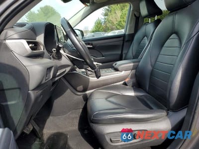 Zdjęcie 7 z 14 samochodu: 2021 TOYOTA HIGHLANDER XLE VIN:5TDGZRBH6MS069161 - miniatura