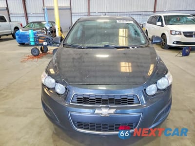 Piąte zdjęcie samochodu w środku: 2014 CHEVROLET SONIC LT VIN:1G1JC5SH4E4174190 - miniatura