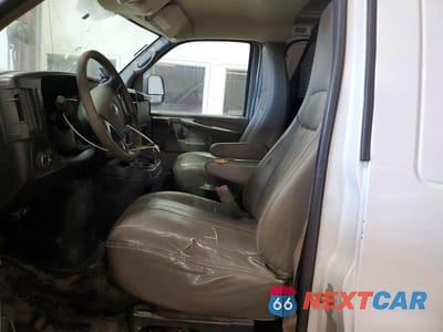 Zdjęcie 7 z 14 samochodu: 2013 CHEVROLET EXPRESS G2500 VIN:1GCWGFCA8D1128435 - miniatura