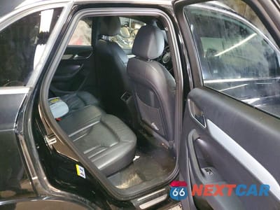 Zdjęcie 11 z 13 samochodu: 2015 AUDI Q3 PREMIUM PLUS VIN:WA1EFEFS7FR000795 - miniatura