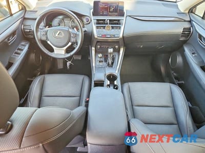 Zdjęcie 8 z 14 samochodu: 2018 LEXUS NX 300H VIN:JTJBJRBZ7J2091339 - miniatura