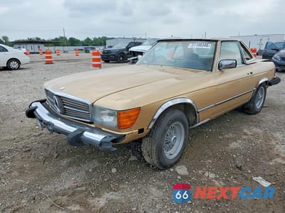 1982 MERCEDES-BENZ 380 SL WDBBA45A1CB013040 - główne zdjęcie licytacji z USA - miniatura