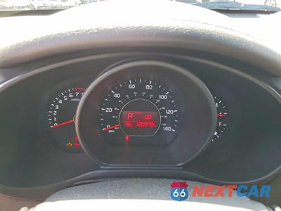 Zdjęcie 9 z 12 samochodu: 2015 KIA SOUL + VIN:KNDJP3A54F7805964 - miniatura