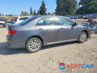 Trzecie zdjęcie samochodu z tyłu: 2010 TOYOTA COROLLA S VIN:2T1BU4EE4AC508939 - miniatura