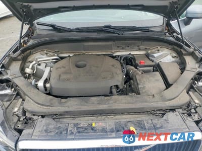 Zdjęcie 12 z 14 samochodu: 2018 VOLVO XC60 T5 VIN:LYV102RK4JB078452 - miniatura