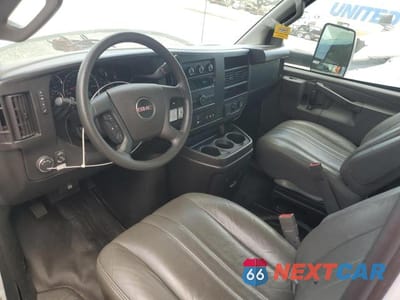 Zdjęcie 8 z 12 samochodu: 2023 GMC SAVANA BOX TRUCK VIN:7GZ37TC76PN007067 - miniatura