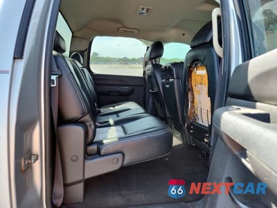 Zdjęcie 10 z 11 samochodu: 2010 GMC SIERRA K1500 SLE VIN:3GTRKVE35AG171423 - miniatura