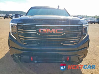 Piąte zdjęcie samochodu w środku: 2025 GMC SIERRA K1500 AT4 VIN:3GTUUEEL4SG258249 - miniatura