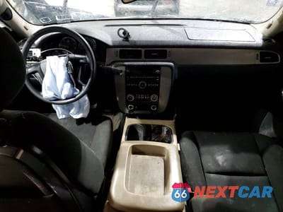 Zdjęcie 8 z 12 samochodu: 2011 CHEVROLET TAHOE POLICE VIN:1GNLC2E03BR370633 - miniatura