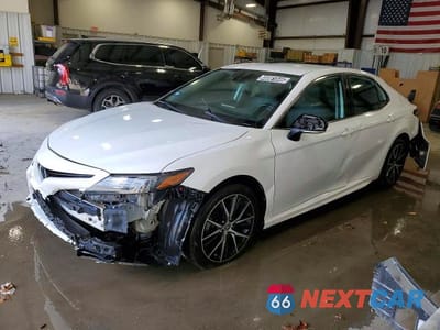 2022 TOYOTA CAMRY SE 4T1G11AK3NU705338 - główne zdjęcie licytacji z USA - miniatura