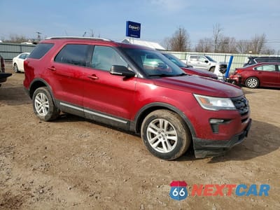 Czwarte zdjęcie samochodu z boku: 2019 FORD EXPLORER XLT VIN:1FM5K8DH6KGA94390 - miniatura
