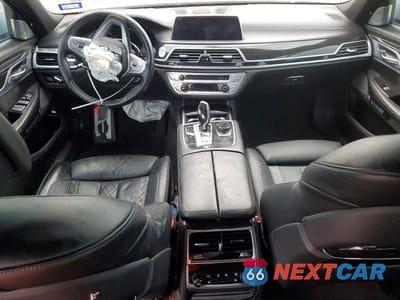 Zdjęcie 8 z 12 samochodu: 2017 BMW 750 XI VIN:WBA7F2C57HG421875 - miniatura