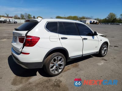 Trzecie zdjęcie samochodu z tyłu: 2017 BMW X3 VIN:5UXWX9C30H0W67872 - miniatura