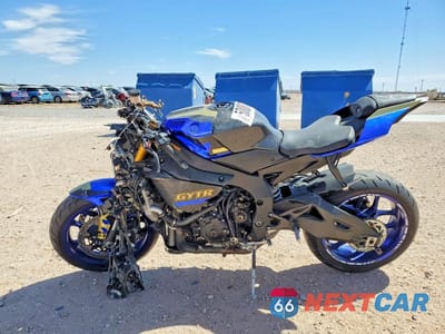Trzecie zdjęcie samochodu z tyłu: 2017 YAMAHA YZFR1 VIN:JYARN39E2HA003444 - miniatura