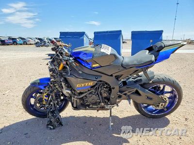 Trzecie zdjęcie samochodu z tyłu: 2017 YAMAHA YZFR1 VIN:JYARN39E2HA003444 - miniatura