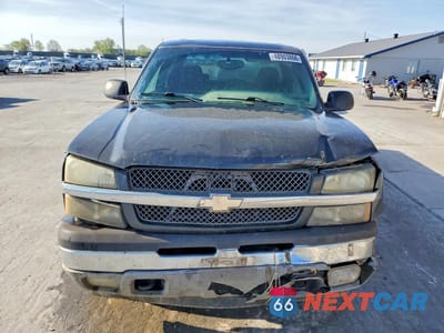 Piąte zdjęcie samochodu w środku: 2005 CHEVROLET SILVERADO K1500 VIN:2GCEK13T051200352 - miniatura