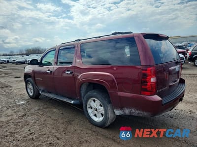 Drugie zdjęcie samochodu z przodu: 2008 CHEVROLET SUBURBAN K1500 LS VIN:3GNFK16368G301706 - miniatura
