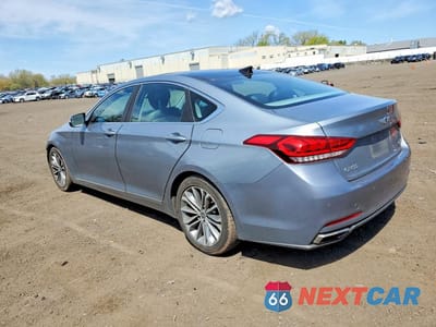 Drugie zdjęcie samochodu z przodu: 2015 HYUNDAI GENESIS 3.8L VIN:KMHGN4JE8FU072871 - miniatura